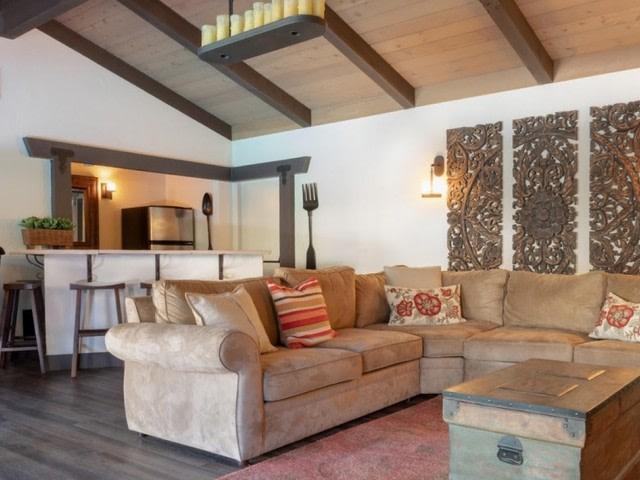 1 BR, 1 BA Apartment 2065 California Street Unit 32, Mountain View, CA 94040