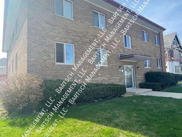 1 BR, 1 BA Apartment 2075 S. 77th St, West Allis, WI 53219
