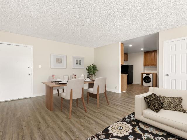 1 BR, 1 BA Apartment 20909 Parthenia Street Unit 20909P55, Canoga Park, CA 91304