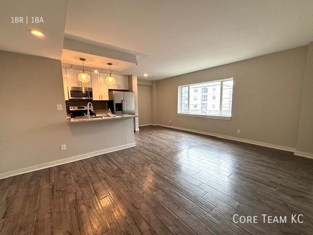1 BR, 1 BA Apartment 209 Emanuel Cleaver II Blvd Kansas City, MO 64112