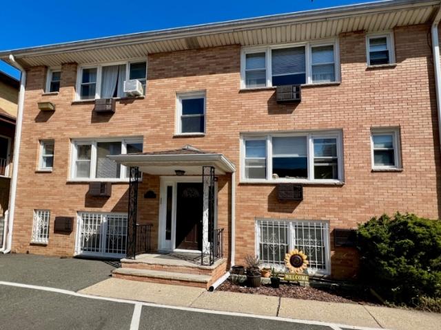 1 BR, 1 BA Apartment 209 Park Ave, East Rutherford, NJ 7073