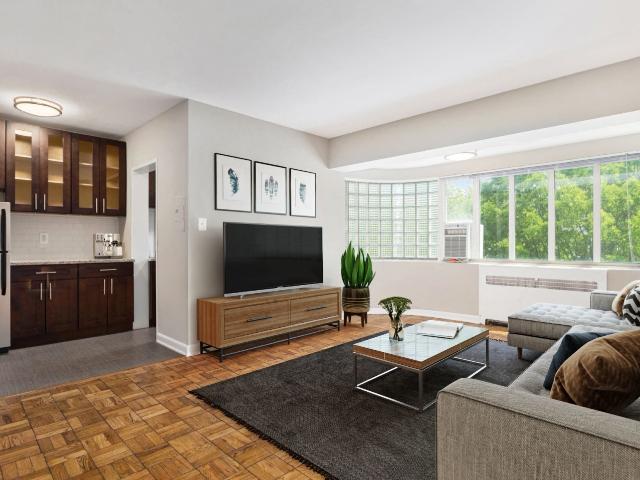 1 BR, 1 BA Apartment 2100 Connecticut Avenue, NW Unit 301, Washington, DC 20008