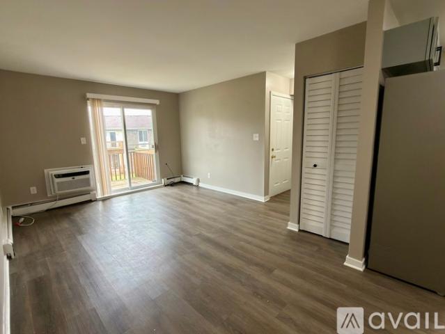 1 BR, 1 BA Apartment 2100 Light Road, Unit 210, Oswego, IL 60543