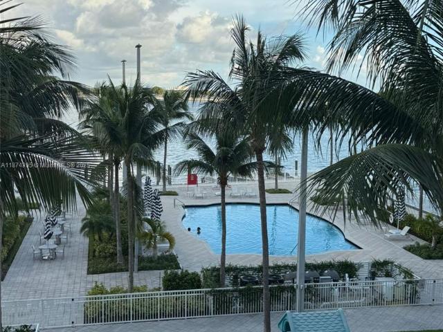 1 BR, 1 BA Apartment 2101 Brickell Avenue, Miami, FL 33129