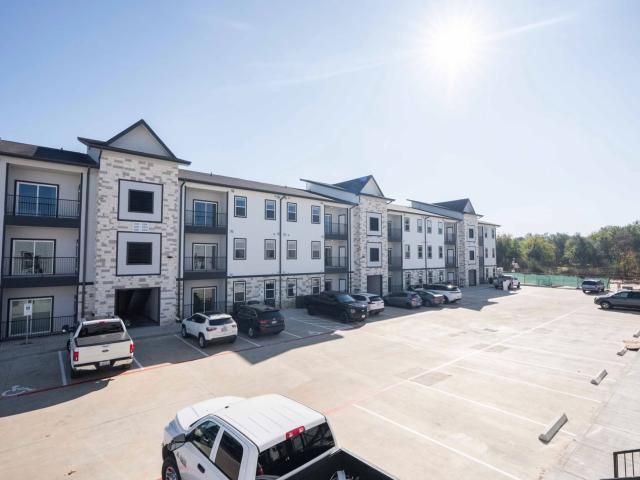 1 BR, 1 BA Apartment 2101 Reinke Rd Unit 8307, Waller, TX 77484