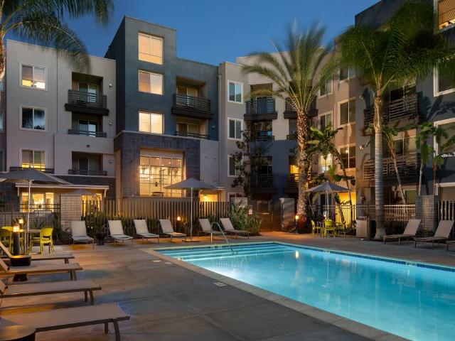 1 BR, 1 BA Apartment 21050 Vanowen Street Unit 349, Canoga Park, CA 91303