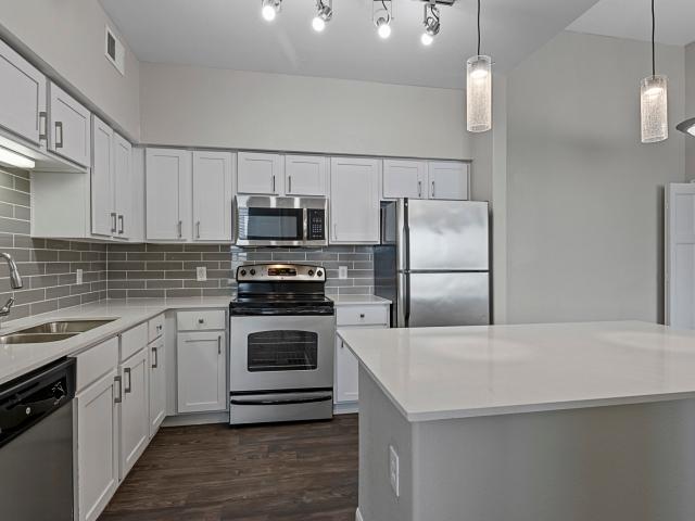 1 BR, 1 BA Apartment 210 South Amberwood Unit 323, Lewisville, TX 75067