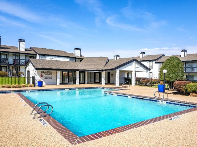 1 BR, 1 BA Apartment 2121 Marsh Lane Unit 2008, Carrollton, TX 75006