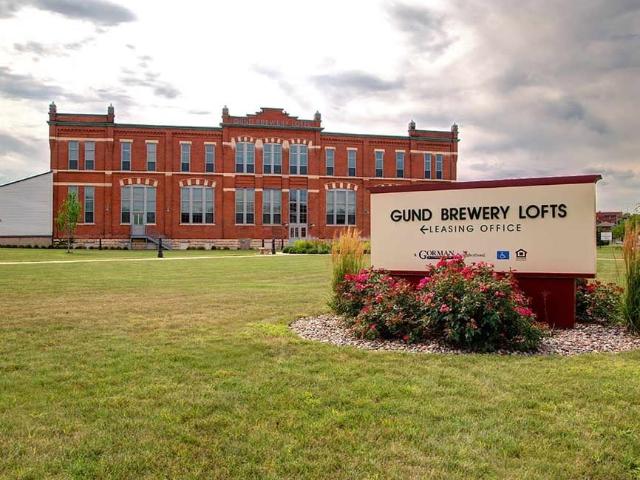 1 BR, 1 BA Apartment 2130 South Avenue Unit 207, La Crosse, WI 54601