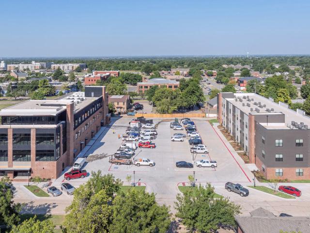 1 BR, 1 BA Apartment 217 East Campbell Street Unit S302, Edmond, OK 73034