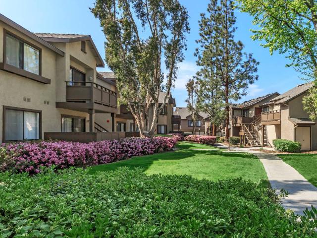 1 BR, 1 BA Apartment 21641 Canada Road Unit 11C, Lake Forest, CA 92630