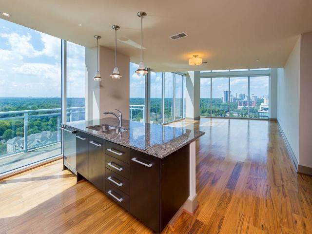 1 BR, 1 BA Apartment 2171 Peachtree Road NW Unit 1 bed, 1 bath, $2414, Atlanta, GA 30309