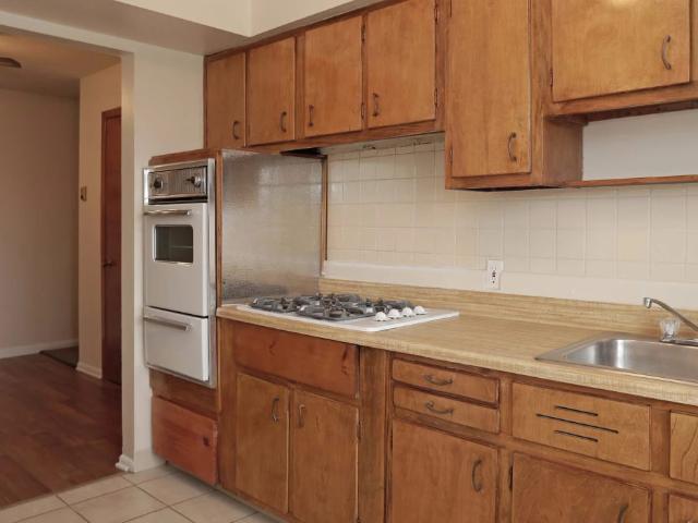1 BR, 1 BA Apartment 21831 Libby Road Unit D26, Bedford, OH 44146