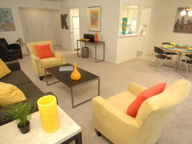 1 BR, 1 BA Apartment 21890 Colony Park Circle Unit 4 206, Southfield, MI 48076