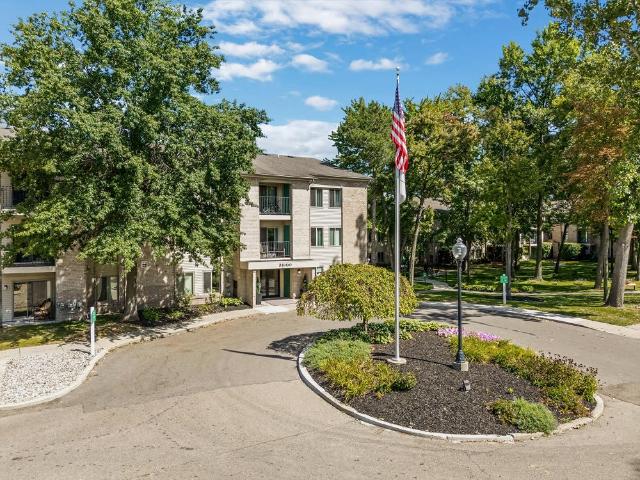 1 BR, 1 BA Apartment 21900 Farmington Road Unit 334, Farmington, MI 48336
