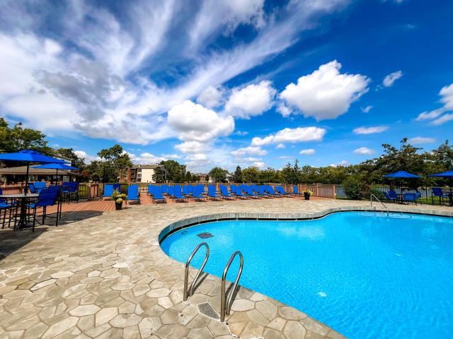 1 BR, 1 BA Apartment 2200 Hassell Road Unit 2170209, Hoffman Estates, IL 60169