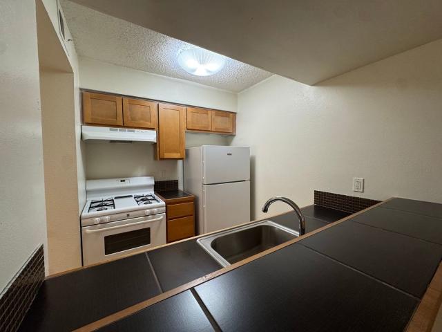 1 BR, 1 BA Apartment 2204 W North Loop Blvd Unit ELP2200 213, Austin, TX 78756