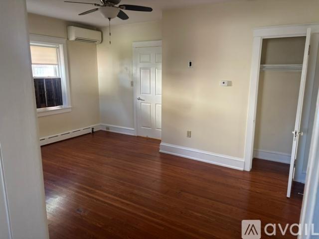 1 BR, 1 BA Apartment 2206 Wood Street, Unit B, Lancaster, PA 17603