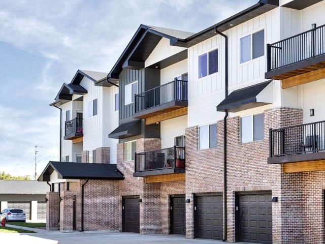 1 BR, 1 BA Apartment 2211 1st Avenue Unit 1106, Plattsmouth, NE 68048