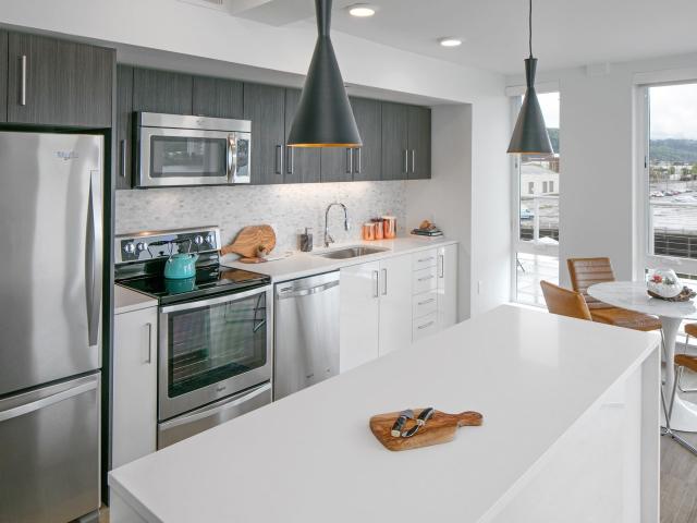 1 BR, 1 BA Apartment 2220 NW Front Ave Unit 331, Portland, OR 97209