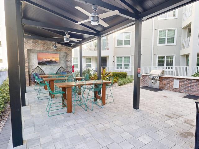 1 BR, 1 BA Apartment 2220 W First St Unit 409, Fort Myers, FL 33901