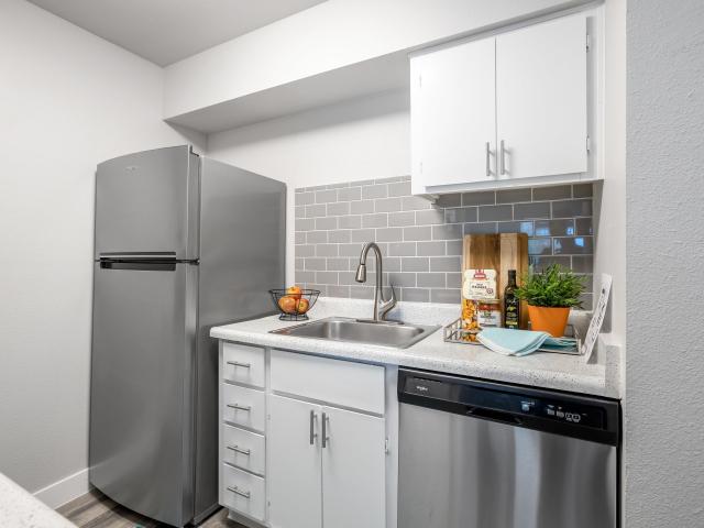 1 BR, 1 BA Apartment 2222 West Beardsley Road Unit 3020, Phoenix, AZ 85027