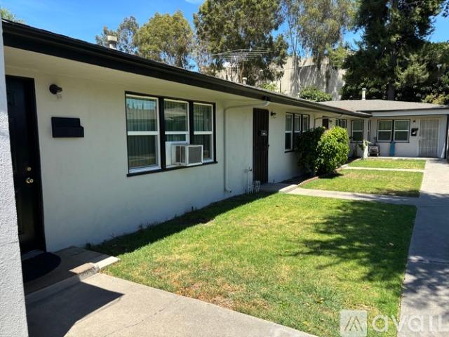 1 BR, 1 BA Apartment 222 S Brookhurst Rd, Unit 2, Fullerton, CA 92833