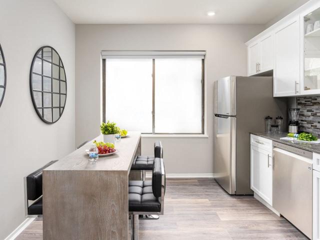 1 BR, 1 BA Apartment 2231 E. 67th Street Unit 0303, Chicago, IL 60649