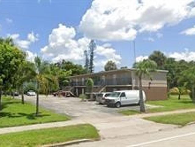 1 BR, 1 BA Apartment 2239 Jackson Street, Fort Myers, FL 33901