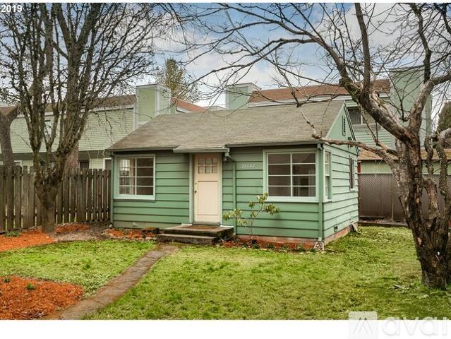 1 BR, 1 BA Apartment 2604 SE 118th Ave Unit A, Portland, OR 97266