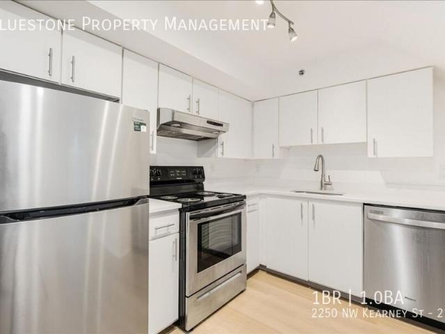 1 BR, 1 BA Apartment 2250 NW Kearney St, Portland, OR 97210