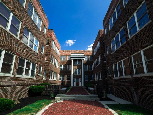 1 BR, 1 BA Apartment 226 42 E 12th St Unit 242 B, Indianapolis, IN 46202