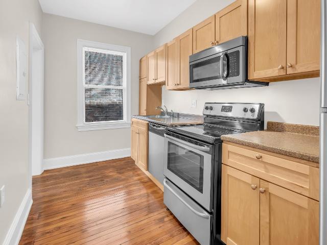 1 BR, 1 BA Apartment 228 10th Street Northeast Unit 13, Washington, DC 20002