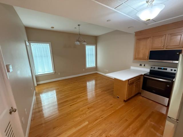 1 BR, 1 BA Apartment 22 Whiting St, Plainville, CT 06062