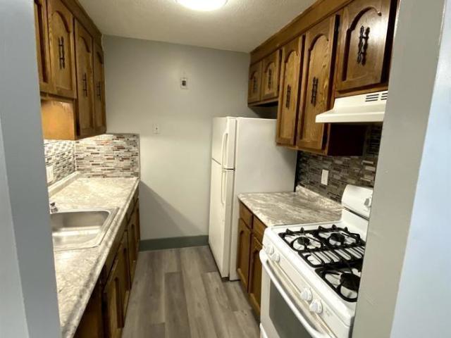 1 BR, 1 BA Apartment 233 Ellington Road Unit: 233 205, East Hartford, CT 06108