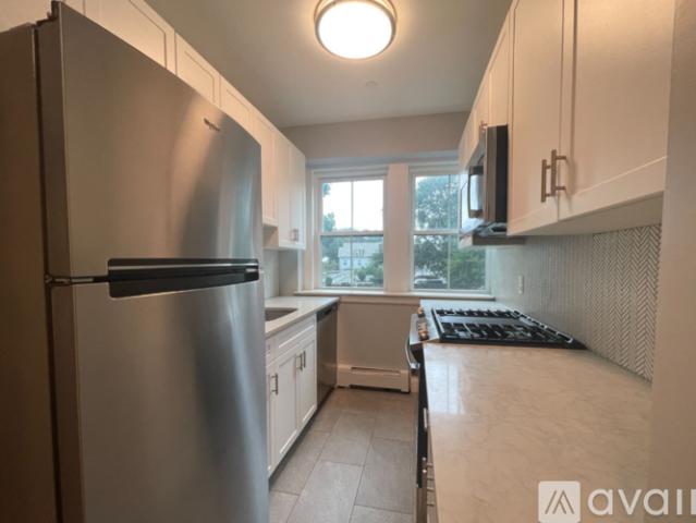 1 BR, 1 BA Apartment 233 Lafayette St, Unit 5, Salem, MA 01970