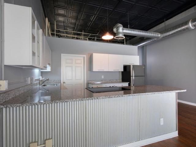 1 BR, 1 BA Apartment 2300 1st Avenue North Unit 304, Birmingham, AL 35203