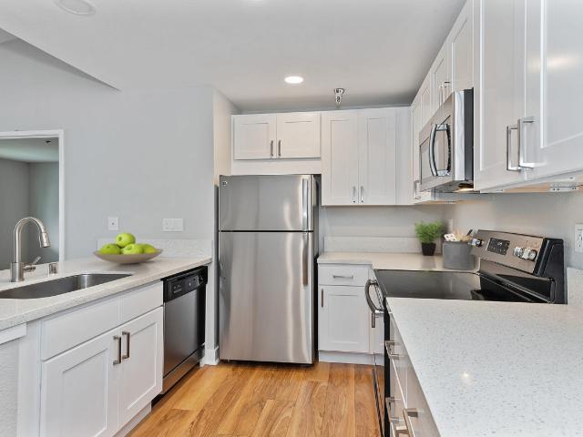1 BR, 1 BA Apartment 2300 Catalina Circle Unit 1 bed, 1 bath, $2239, Oceanside, CA 92056