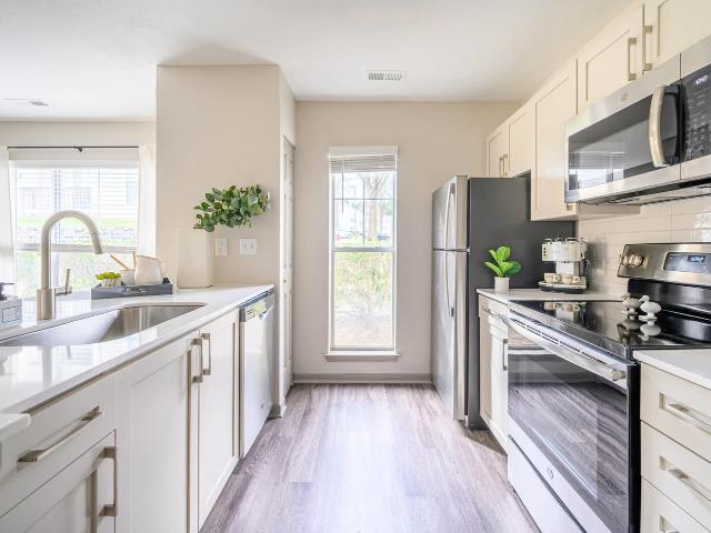1 BR, 1 BA Apartment 230 Barton Creek Drive Unit 0426G, Charlotte, NC 28262