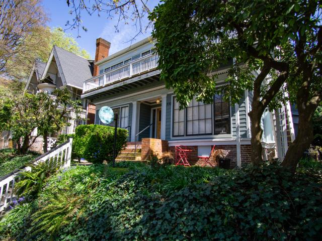 1 BR, 1 BA Apartment 230 NW 20th Ave, Portland, OR 97209