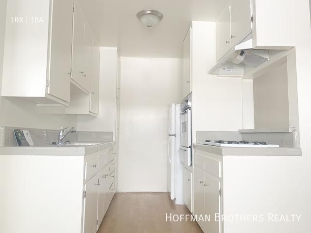1 BR, 1 BA Apartment 2311 S Bentley Ave, Los Angeles, CA 90064