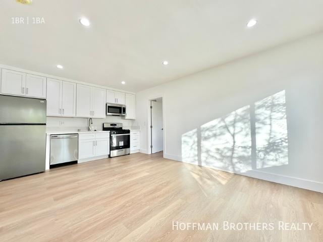 1 BR, 1 BA Apartment 2323 Marathon St, Los Angeles, CA 90026