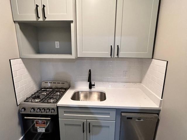 1 BR, 1 BA Apartment 237 Highland St, Unit 401, Hammond, IN 46320