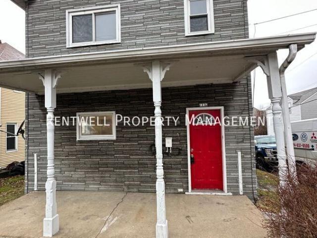 1 BR, 1 BA Apartment 237 N 2nd St Jeannette, PA 15644