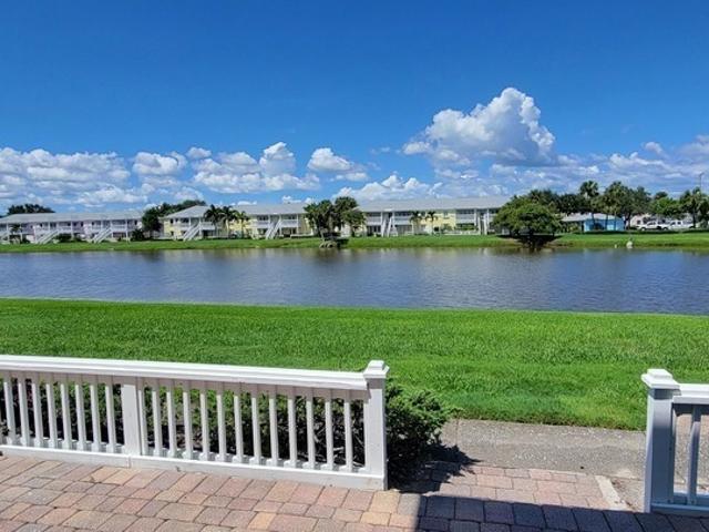 1 BR, 1 BA Apartment 237 Seahorse Dr SE, Saint Petersburg, FL 33705