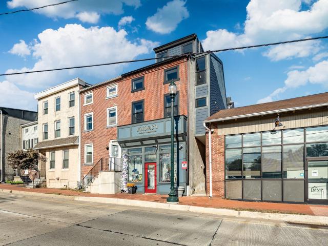 1 BR, 1 BA Apartment 235 E Market St Room 2, West Chester, PA 19382