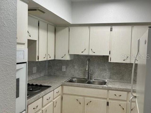 1 BR, 1 BA Apartment 2371 Israeli Drive, Clearwater, FL 33763