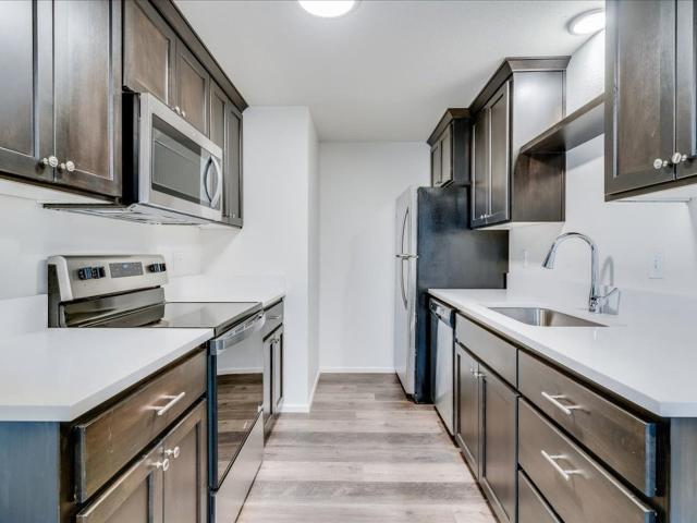1 BR, 1 BA Apartment 2377 W Hayes St Unit Apt. 49, Woodburn, OR 97071