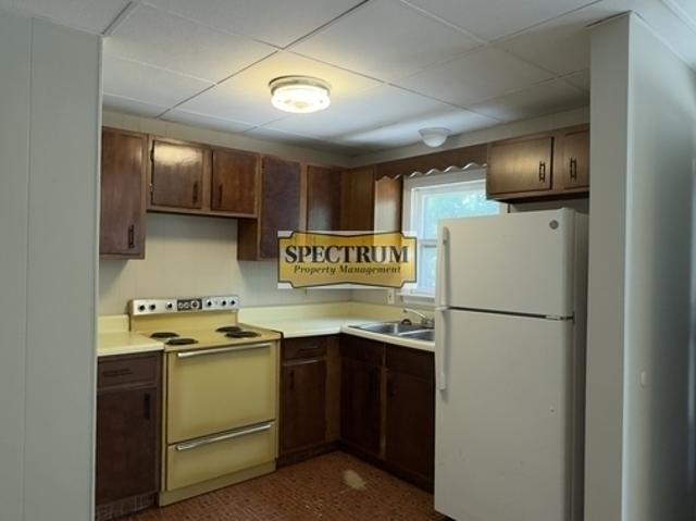 1 BR, 1 BA Apartment 2 6 Pico Ter, Waterville, ME 04901