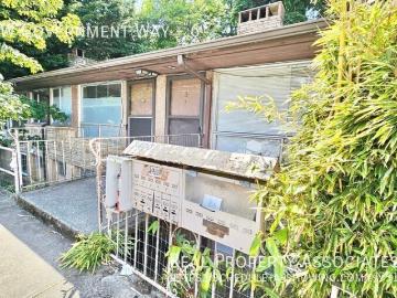 1 BR, 1 BA Apartment 3400 W Government Way, Seattle, WA 98199